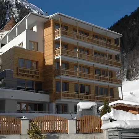 Garni Panorama فندق